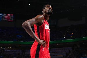 杜兰特：开局连输两场让大家都有压力 这恰恰说明我们多渴望胜利