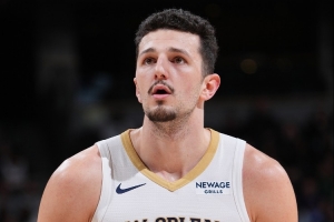 摧枯拉朽！奎因推反击输送炮弹 马特科维奇接球起飞单臂暴扣