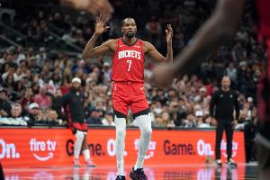 杜兰特火箭生涯前10场共得到246分 队史第二多&仅次于哈登！