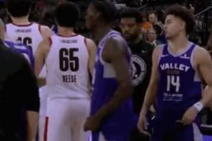 好兄弟一路平安！杨瀚森和马卢阿奇两个首轮秀赛后拥抱