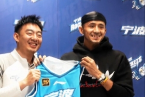 重返CBA！卡米然晒与宁波签约视频：终点虽很遥远 归来仍是少年