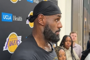 詹姆斯：我一直在观察我能够如何自然融入 并立即去帮助球队