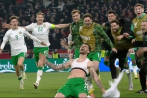 帽子戏法+读秒绝杀，爱尔兰前锋帕洛特当选世欧预本轮最佳球员