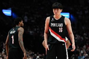 解说：小杨三分有些迷路 不知是受心态影响or身体变化适应期没过