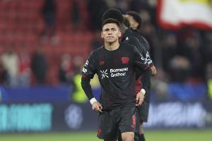 记者：埃切维里的经纪人、曼城都未与河床谈埃切维里的转会