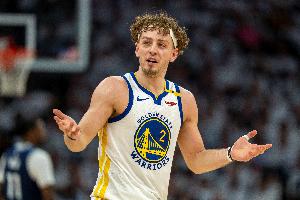 就你是库里接班人？波杰姆斯基19中6&三分7中2拿20分8板