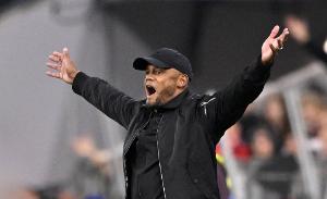 这能防得住阿森纳？拜仁近2场德甲已4次因防守定位球而失球