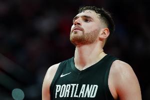 制霸内线！克林根开场翻江倒海 内线连续3次暴扣