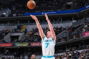 又是尽力局！4号秀克尼佩尔12中9&三分9中6空砍全队最高26分