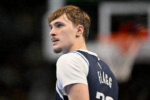 不在状态！弗拉格半场15分钟6投仅1中拿到2分2板